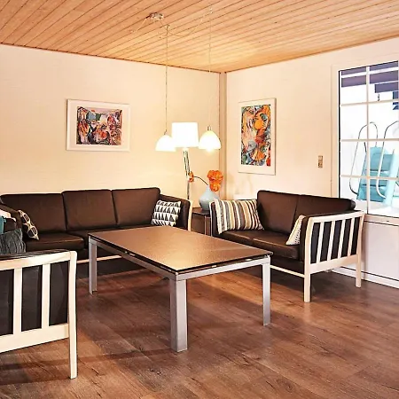 Cozy Holiday In Ulfborg With Sauna 度假居
